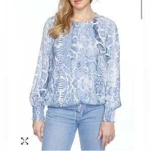 EUC Cooper & Ella Women's Elastic Neck and Hem Top